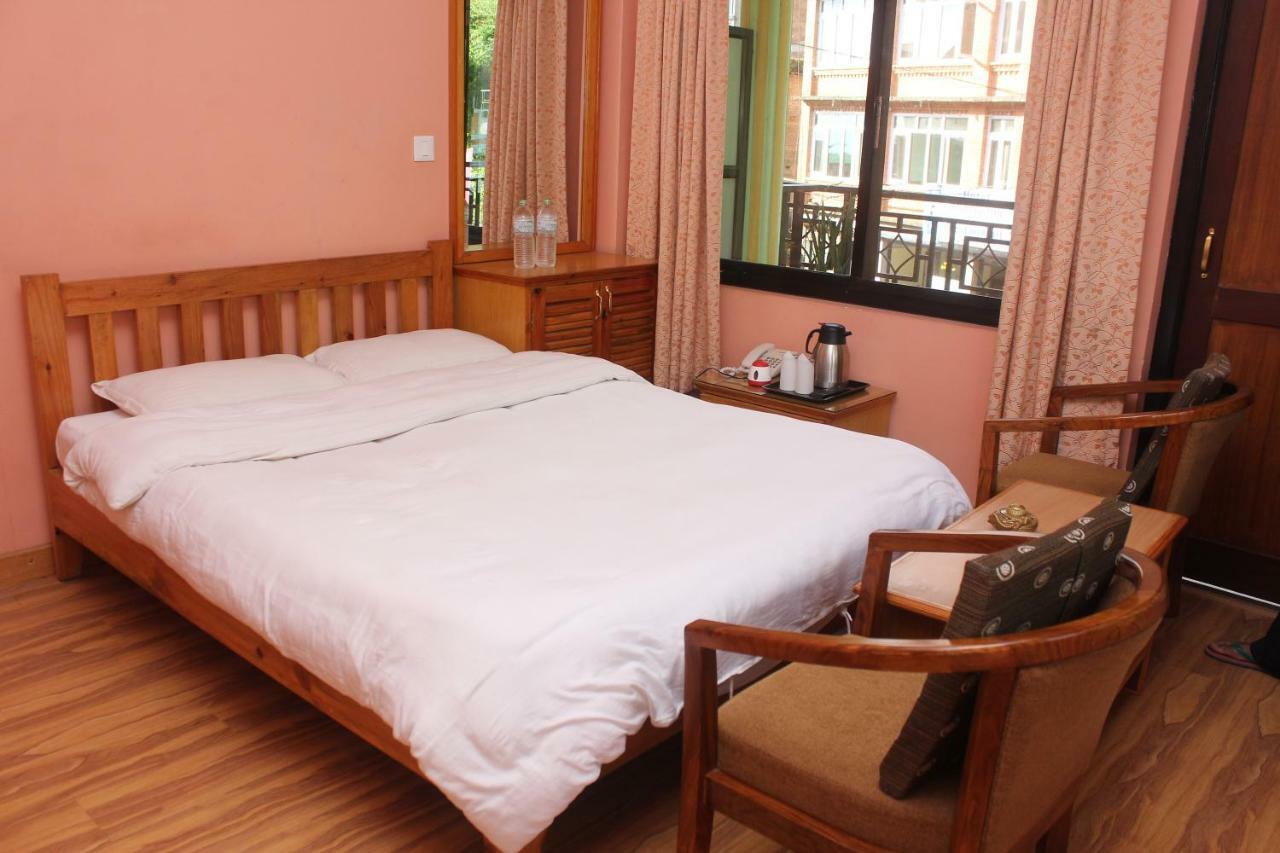 Hotel Valley View Inn Нагаркот Экстерьер фото
